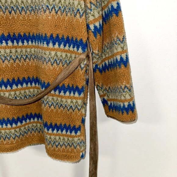 Davi & Dani Aztec Sherpa Jacket - Picture 6 of 11